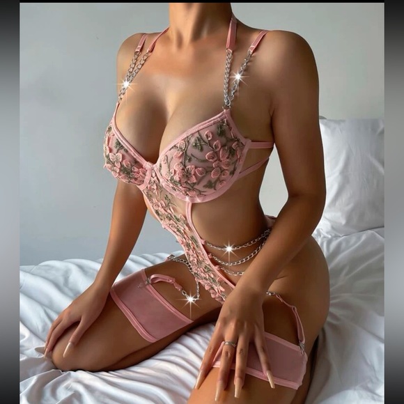 Shein Floral Embroidery Chain Linked Teddy Bodysuit With Leg Ring - Picture 6 of 6